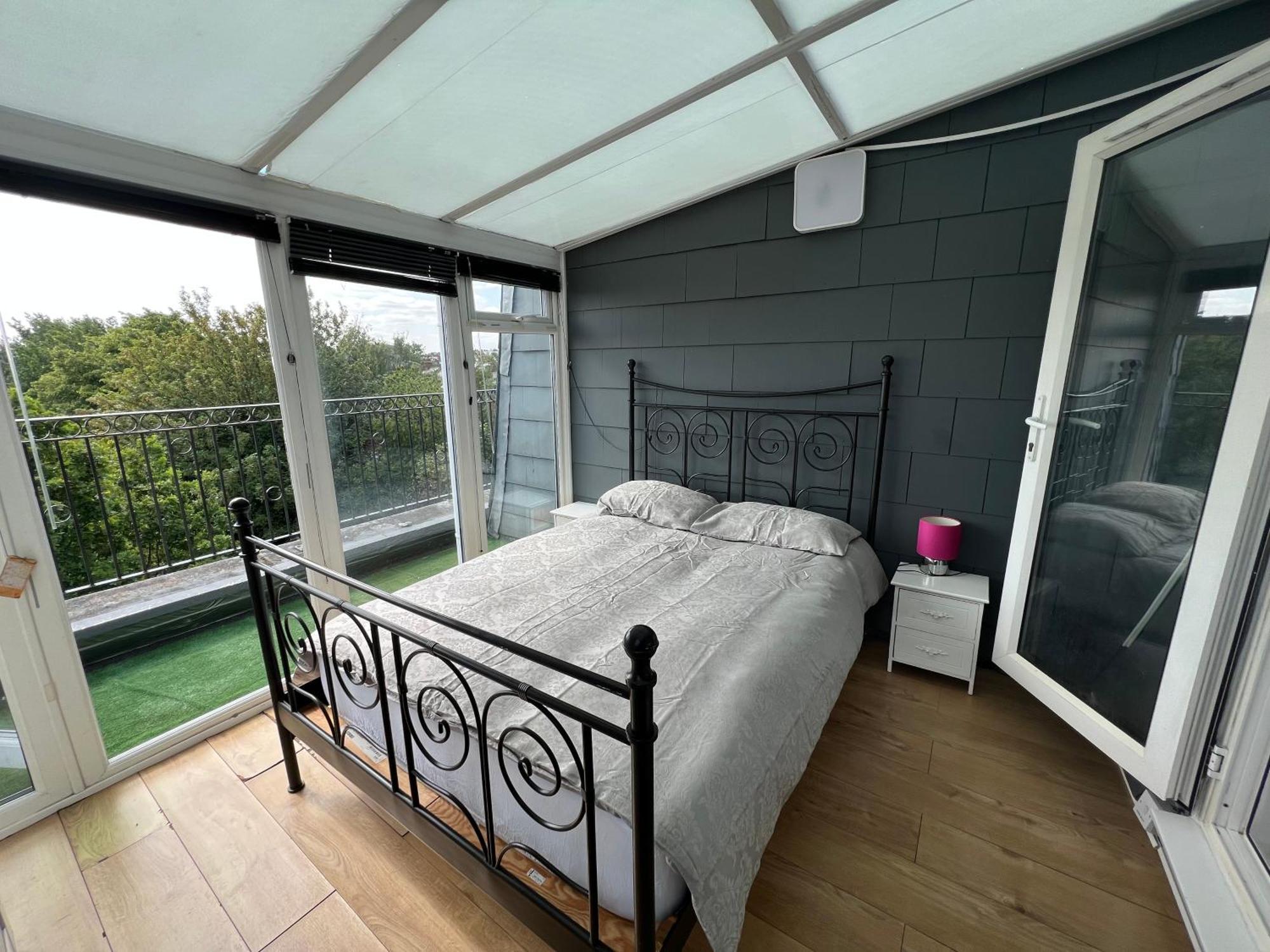 Comfy 2 Bedroom Apartments - Finchley Road, London Exterior photo