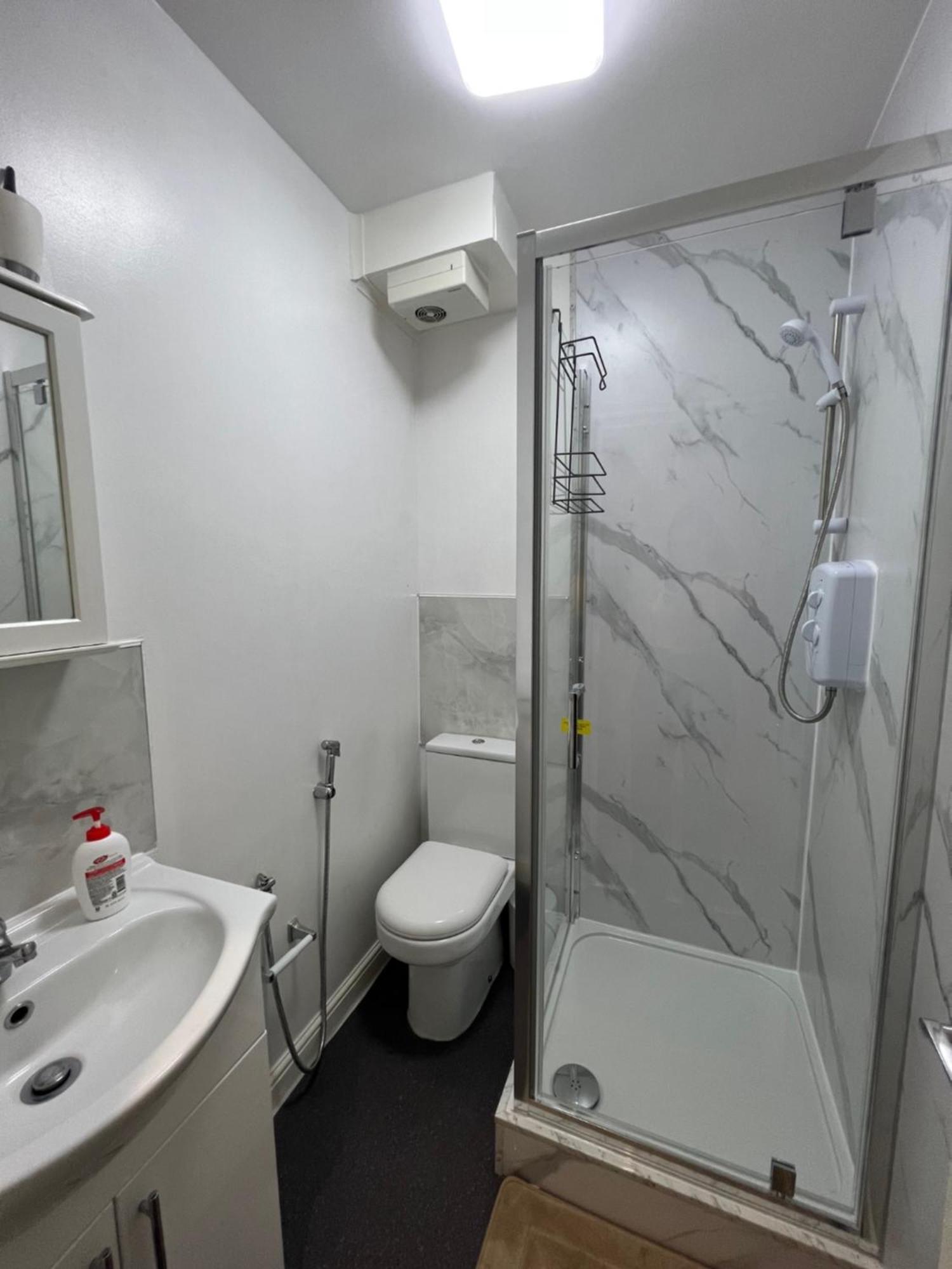 Comfy 2 Bedroom Apartments - Finchley Road, London Exterior photo